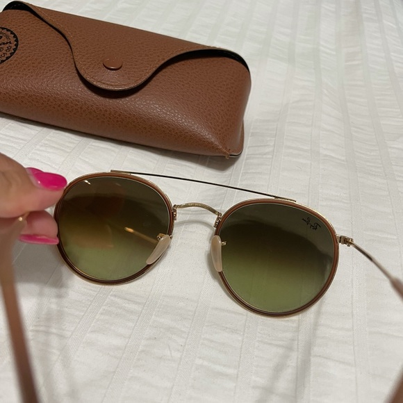 Ray bans! - Picture 2 of 3